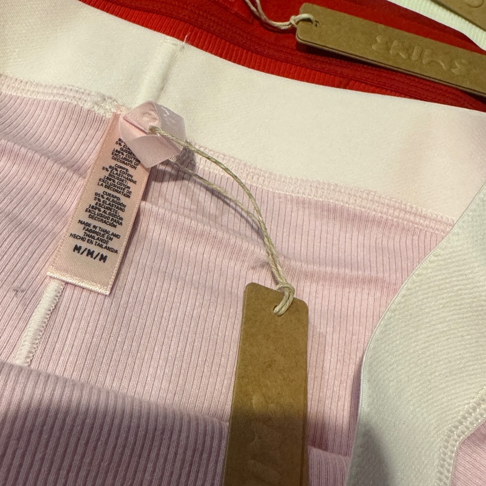 Skims Cotton Rib Boxers - Picture 4 of 4